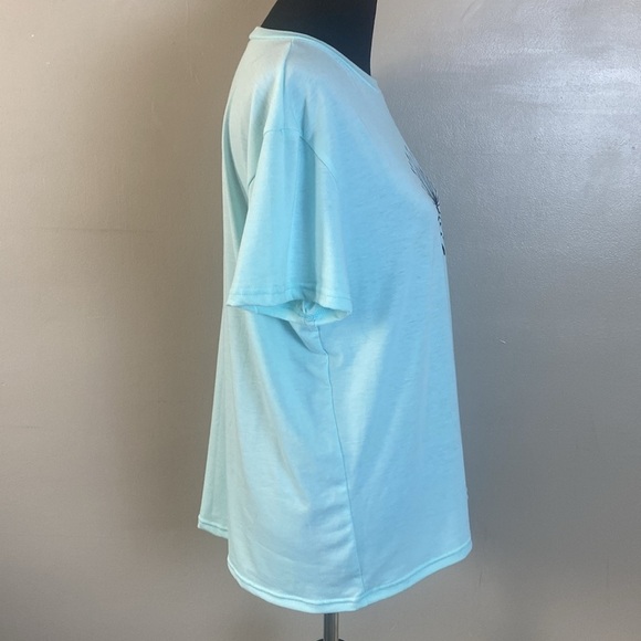 Dandelion Wishing Flower Mint Green Tee NWOT - Picture 4 of 4